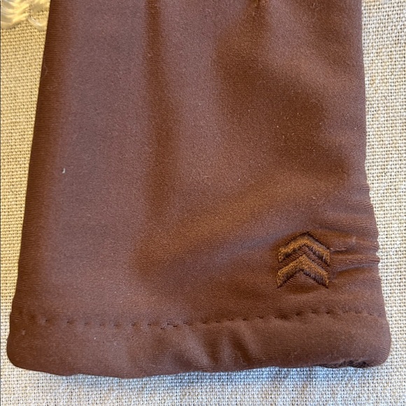 Isotoner Elegant Brown Women’s Gloves Nylon & Spandex; Soft Lining; Comfy & Warm - Picture 2 of 16
